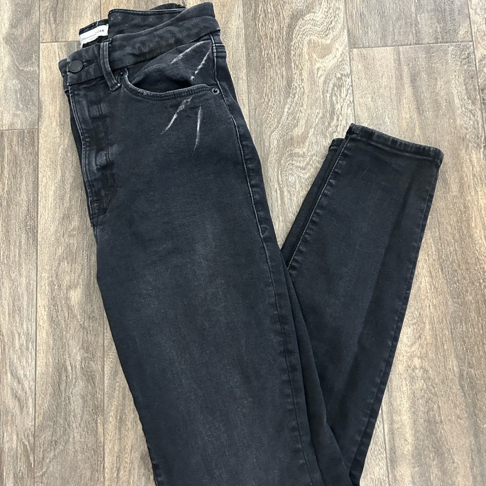 Good American always fits collection black skinny jeans